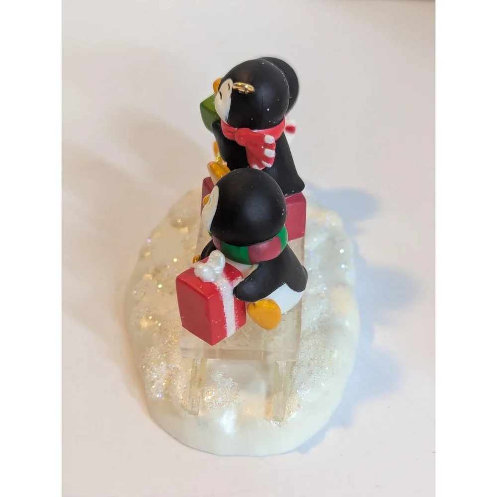 Hallmark 2019 Sledding Shenanigans - Repaint - KOC‎ Event Exclusive -